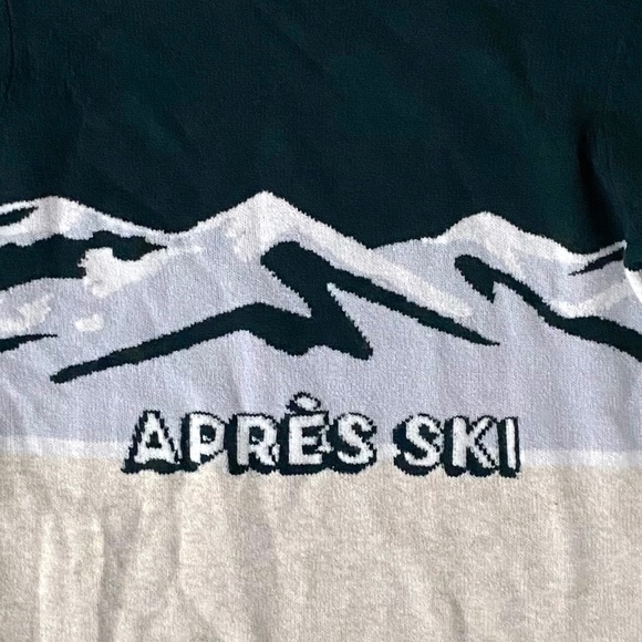 PINK Victoria's Secret Sweater Pullover Crewneck Soft Apres Ski Knit Green Nwt - Picture 3 of 3